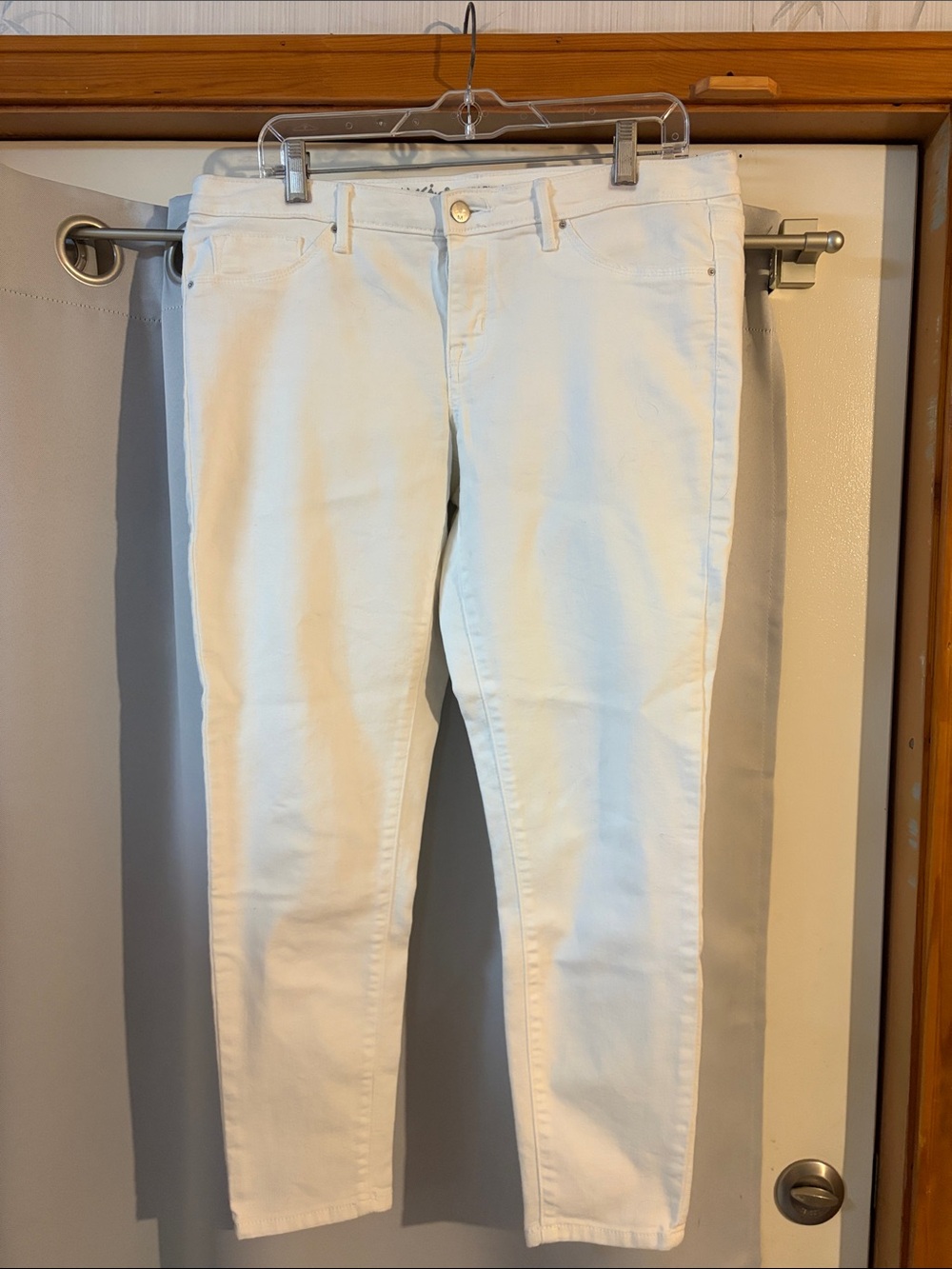 Mossimo Supply Co. White Skinny Jeans